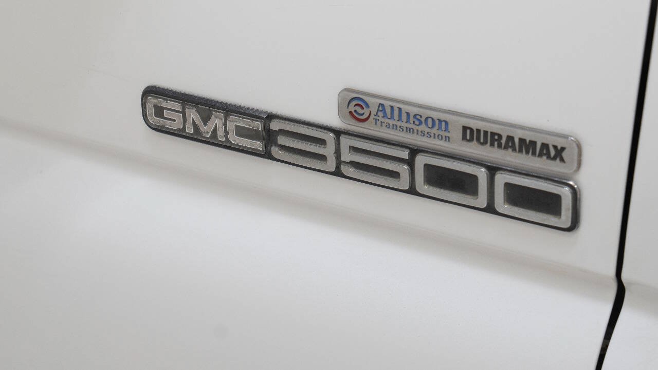 Used 2006 GMC Sierra 3500 SLE w/ Heavy-Duty Power Package RWD image 24