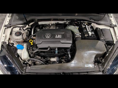 Used 2019 Volkswagen Golf R 4-Door AWD/4WD image 52