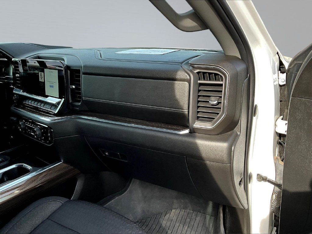 Used 2023 Chevrolet Silverado 1500 LT AWD/4WD image 29