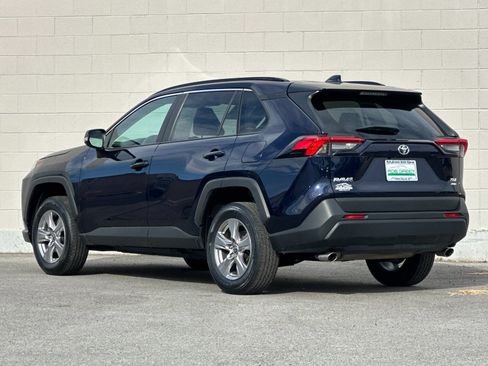 Used 2025 Toyota RAV4 XLE AWD/4WD image 5