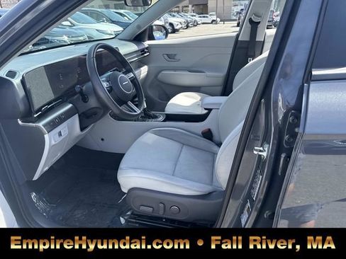 Used 2024 Hyundai Kona SEL image 17