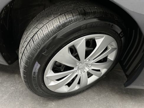 Used 2020 Subaru Impreza 2.0i image 10