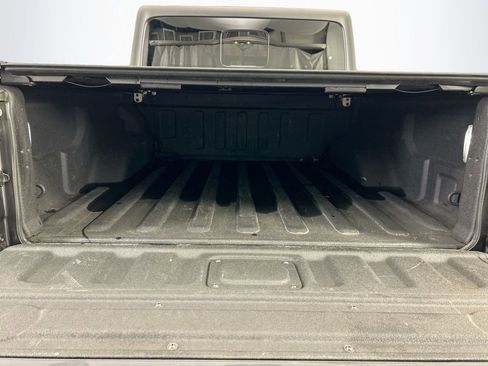 Used 2022 Jeep Gladiator Sport image 26