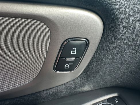 Used 2025 Ford Expedition Active AWD/4WD image 35