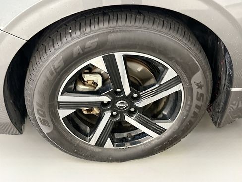 Used 2024 Nissan Sentra SV w/ All-Weather Package image 11