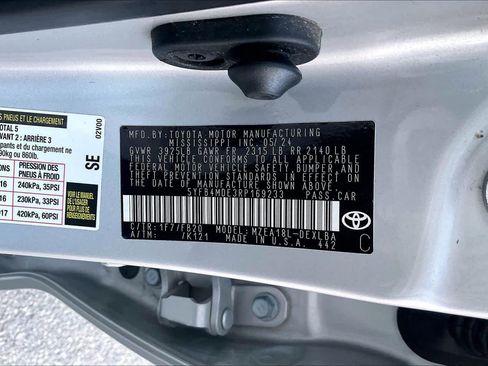 Used 2024 Toyota Corolla LE FWD image 34