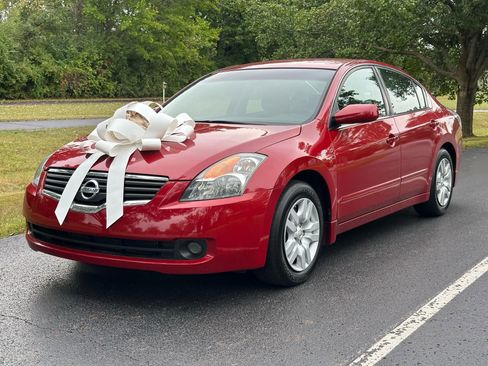 Used 2009 Nissan Altima 2.5 S w/ Convenience Pkg image 1
