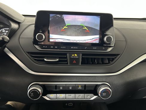 Used 2022 Nissan Altima 2.5 S FWD image 19