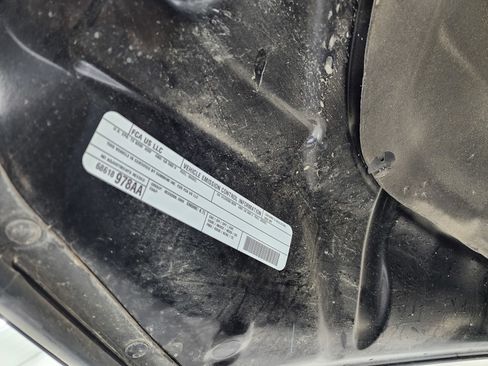 Used 2024 RAM 2500 Laramie w/ Sport Appearance Package image 21