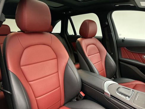 Used 2022 Mercedes-Benz GLC 300 4MATIC image 18