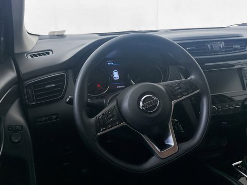 Used 2022 Nissan Rogue Sport S FWD image 18