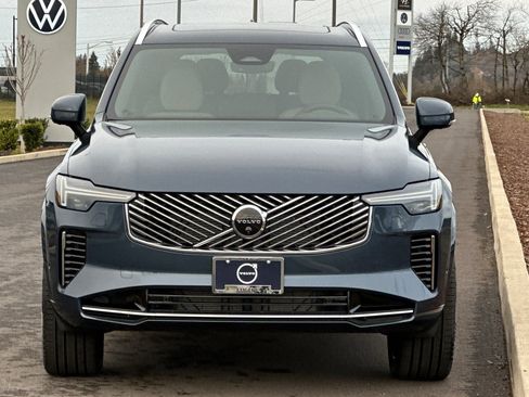 New 2026 Volvo XC90 B6 Plus w/ Protection Package Premier image 8