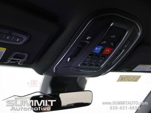 New 2025 Jeep Grand Cherokee Limited w/ Black Appearance Package image 12