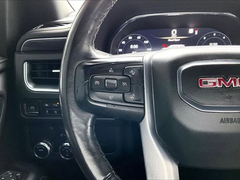 Used 2022 GMC Yukon SLT w/ SLT Premium Package image 24