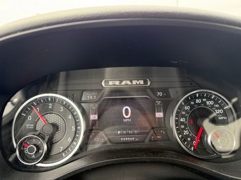 Used 2023 RAM 1500 Big Horn AWD/4WD image 9