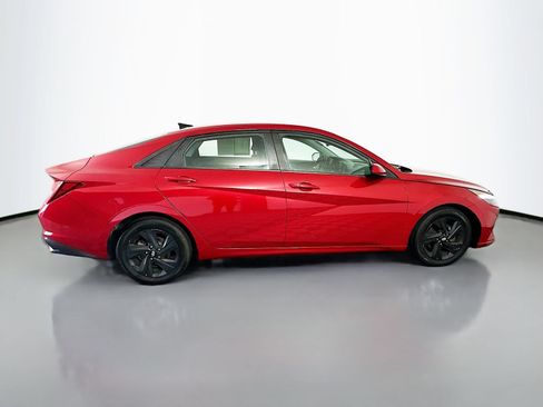 Used 2022 Hyundai Elantra SEL FWD image 8