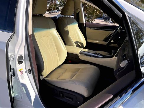 Used 2019 Lexus RX 350L Luxury image 8