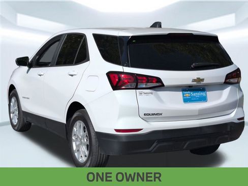 Used 2023 Chevrolet Equinox LS w/ LS Convenience Package FWD image 4