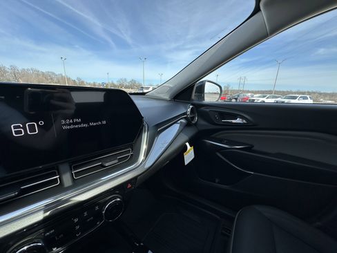 New 2026 Chevrolet Trax ACTIV w/ Sunroof Package image 20