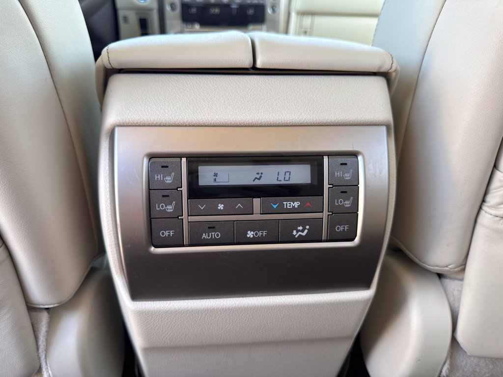 Used 2018 Lexus GX 460 Premium w/ Premium Package AWD/4WD image 30