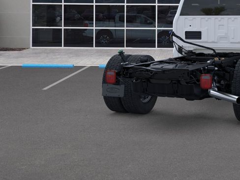 New 2025 Ford F550 4x4 Regular Cab Super Duty image 21