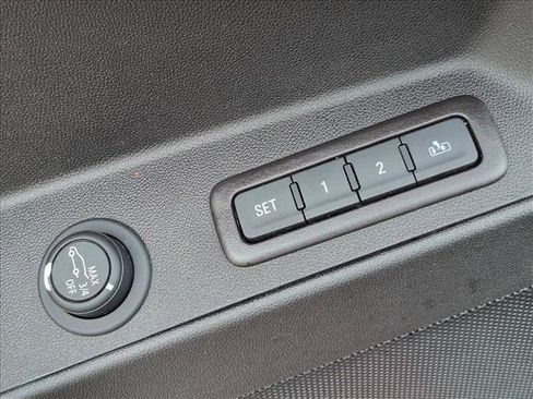 Used 2019 Chevrolet Equinox Premier AWD/4WD image 14