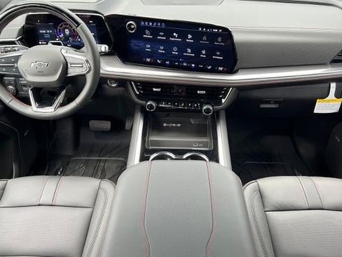 New 2026 Chevrolet Suburban RST w/ Advanced Technology Package AWD/4WD image 14