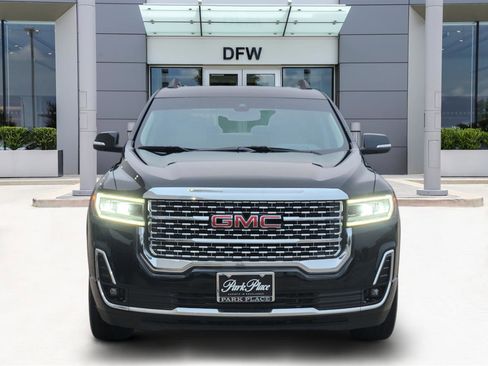 Used 2023 GMC Acadia Denali image 2