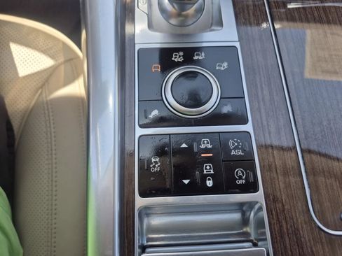 Used 2015 Land Rover Range Rover Sport HSE AWD/4WD image 26