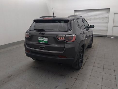 Used 2021 Jeep Compass Latitude AWD/4WD image 9