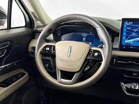 Used 2023 Lincoln Corsair FWD image 20