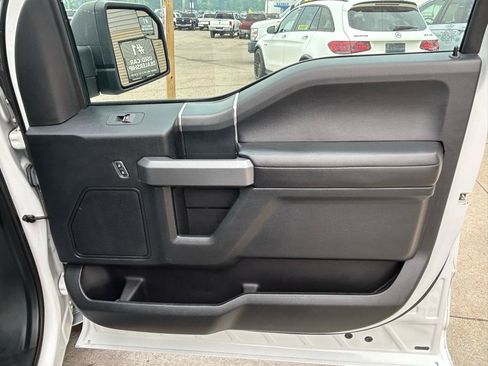 Used 2018 Ford F150 XLT w/ Equipment Group 302A Luxury AWD/4WD image 16