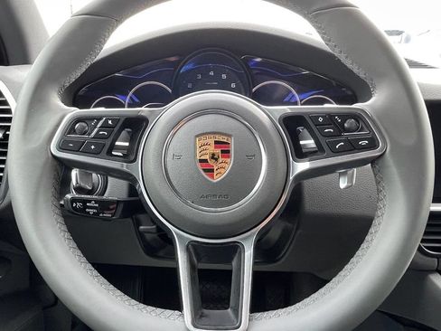 Used 2019 Porsche Cayenne AWD/4WD image 17