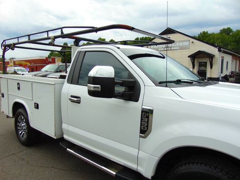 Used 2018 Ford F350 XL w/ Power Equipment Group RWD image 30