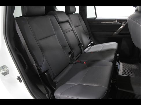 Used 2022 Lexus GX 460 Premium w/ Premium Package AWD/4WD image 19
