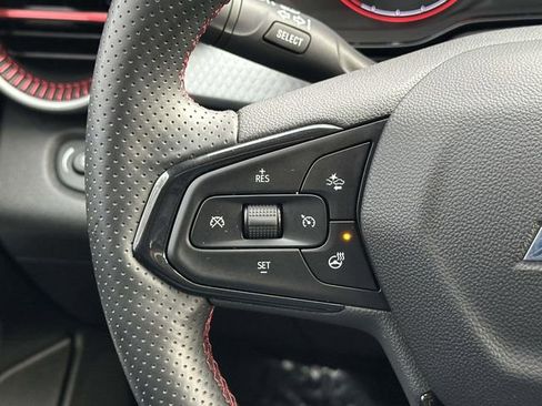 Used 2024 Chevrolet Trax RS w/ Driver Confidence Package image 28