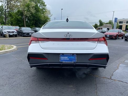 Certified 2024 Hyundai Elantra SEL FWD image 5