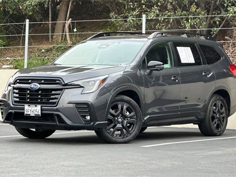 Used 2023 Subaru Ascent Onyx Edition Limited image 1