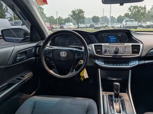 Used 2015 Honda Accord Sport image 3