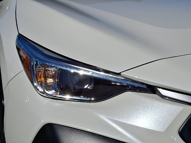 Used 2025 Subaru Crosstrek 2.5i Premium AWD/4WD image 9