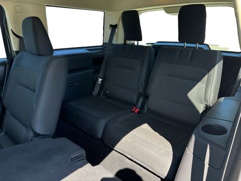 Used 2019 Ford Flex SEL image 11