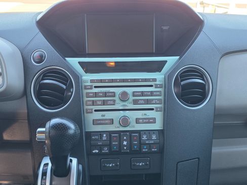 Used 2011 Honda Pilot Touring image 19