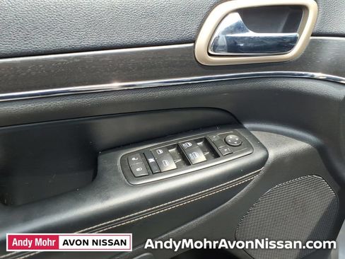 Used 2015 Jeep Grand Cherokee Limited AWD/4WD image 15