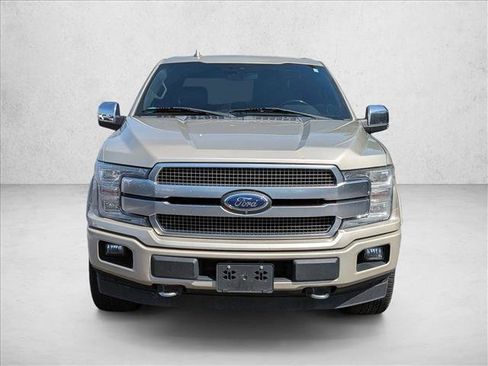 Used 2018 Ford F150 Platinum w/ Equipment Group 701A Luxury AWD/4WD image 3