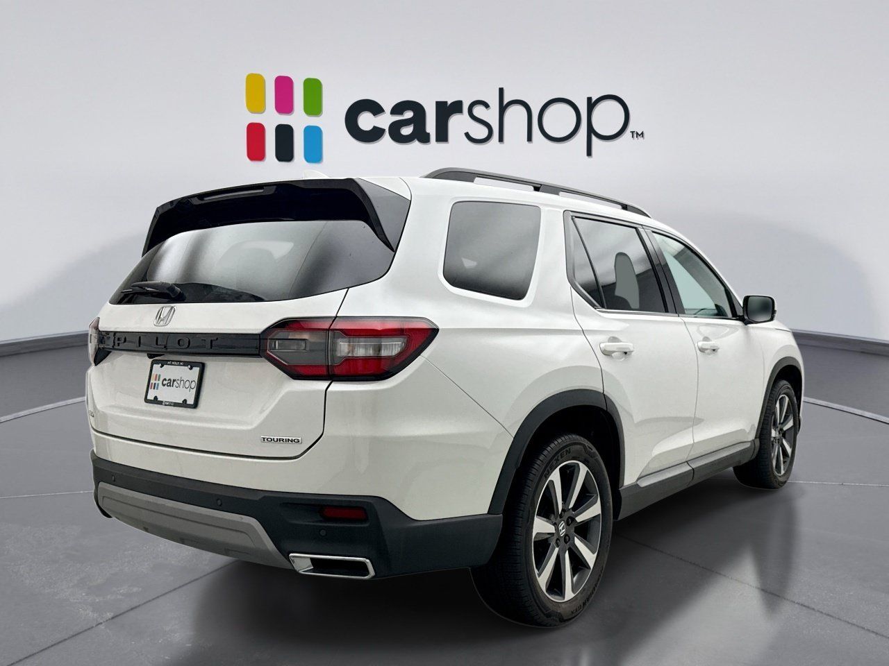 Used 2023 Honda Pilot Touring image 5