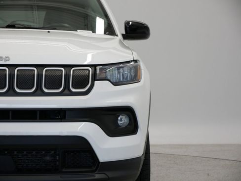 Certified 2022 Jeep Compass Latitude image 50