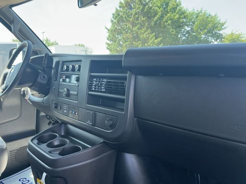 New 2025 Chevrolet Express 3500 w/ Power Convenience Package image 32