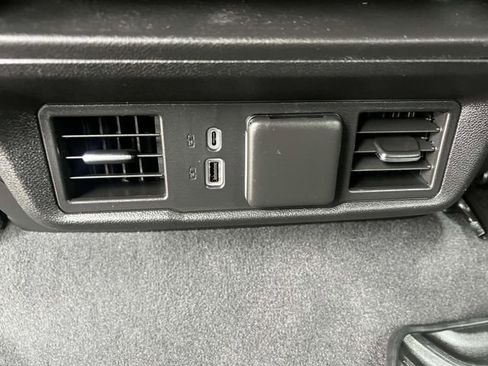 Used 2024 Chevrolet Silverado 1500 LT AWD/4WD image 11