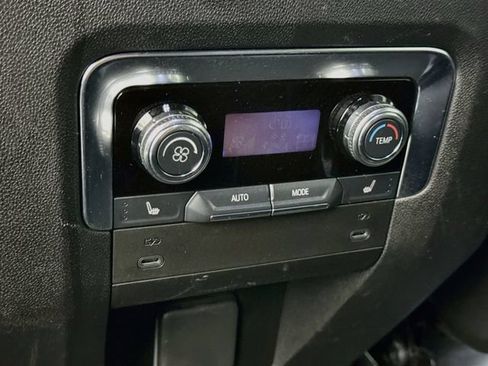Used 2025 GMC Yukon XL Elevation AWD/4WD image 27