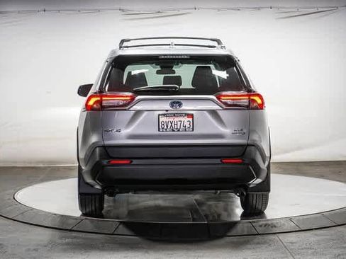 Used 2021 Toyota RAV4 XLE w/ Carpet Mat Package (TMS) image 3